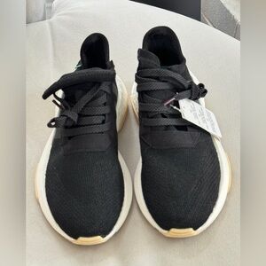 Women's ADIDAS POD-S3.1 W SPORT SHOE BLACK WHITE SNEAKERS Size 7